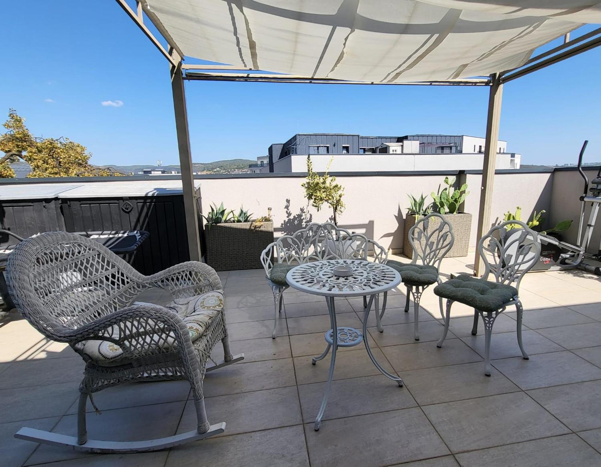 Sibiu Bach Penthouse Apartment Bagian luar foto